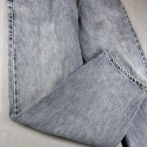 Levis 505 Jeans Mens 36x30 Blue Regular Fit Denim Medium Wash Classic Zip Fly - Picture 9 of 13